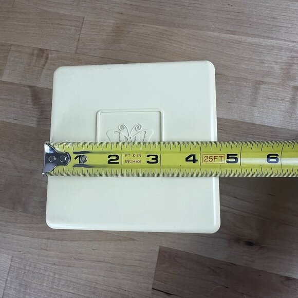 Jean Nate Perfumed Bath Powder Sealed 6 oz w Puff Square‎ NOS New Old Stock - Picture 9 of 9